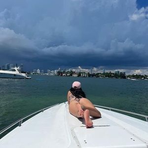 Meet your Posher, Doralys